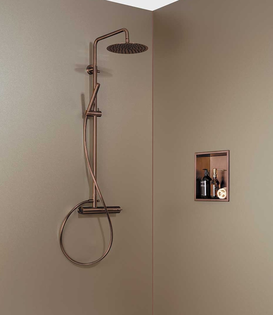 FotoGekleurde kranen als blijvende badkamertrend